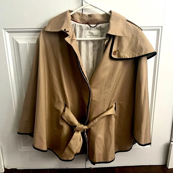 Cape jacket - Picture 1 of 2